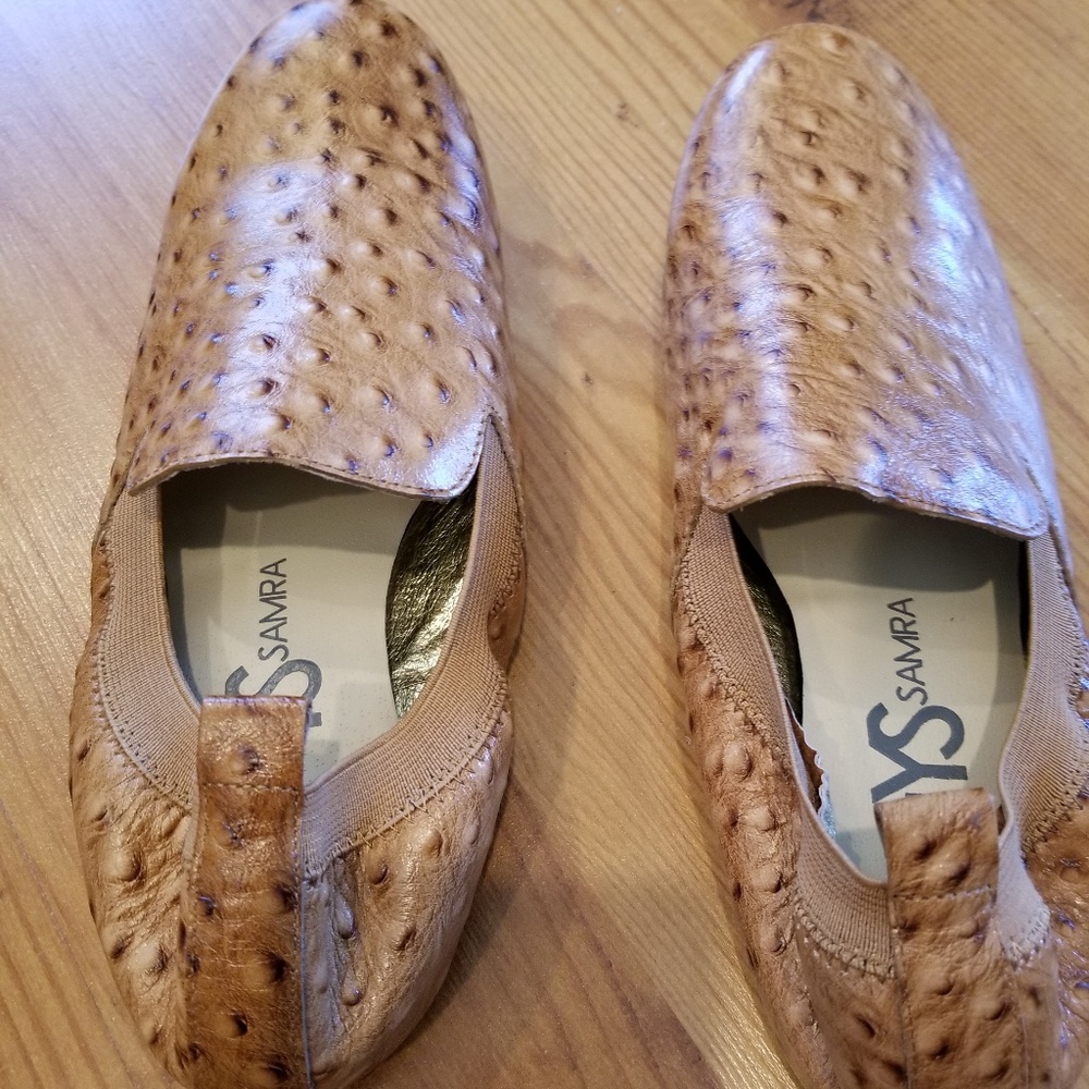 Shoes - Picture 3 of 3